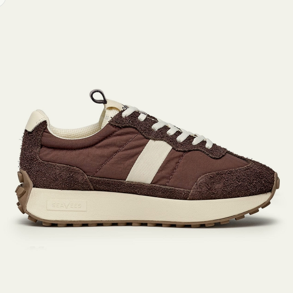 ISO SeaVees Expresso and Ivory Casual Sneakers